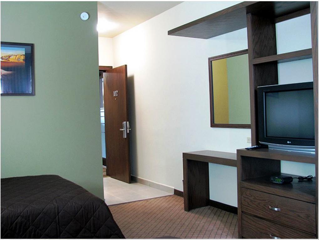Hotel Alameda Express Матаморос Стая снимка