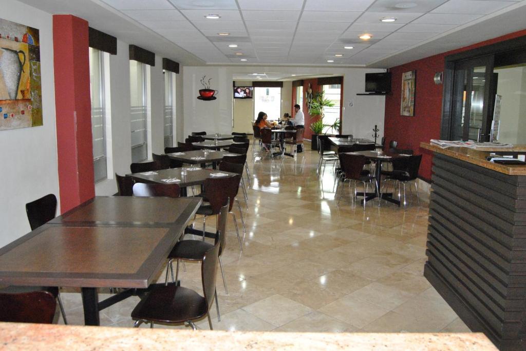 Hotel Alameda Express Матаморос Екстериор снимка